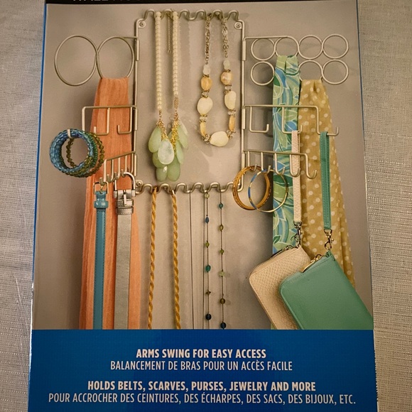 Accessory organizer - Picture 1 of 2